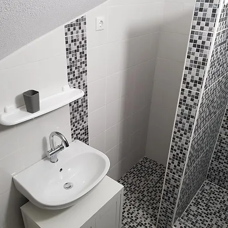 Anna Vendeghaz Bed and Breakfast