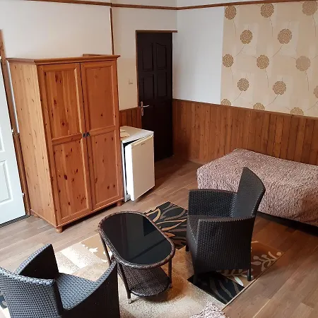 Anna Vendeghaz Bed and Breakfast *