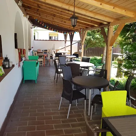 Anna Vendeghaz Bed and Breakfast *